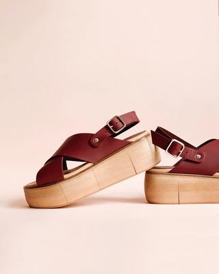 Reddish Brown Female Sandals